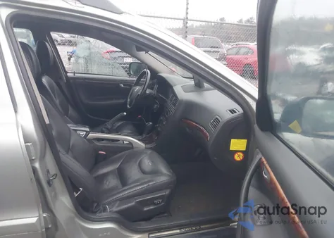 2005 Volvo Xc70 2.5T Awd from USA, damaged, VIN YV1SZ592X51183886